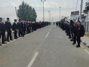 The human chain has formed to mark the 126th birth anniversary of renowned freedom fighter Netaji Subhash Chandra Bose.